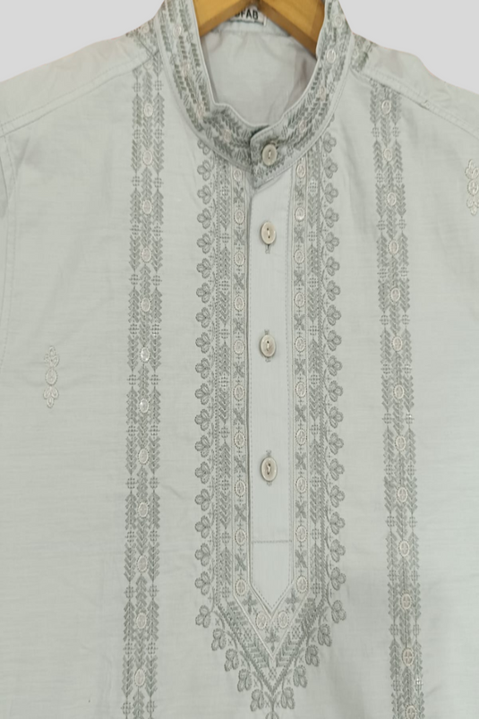 Translation missing: en.Embroidered Kurta with Salwar