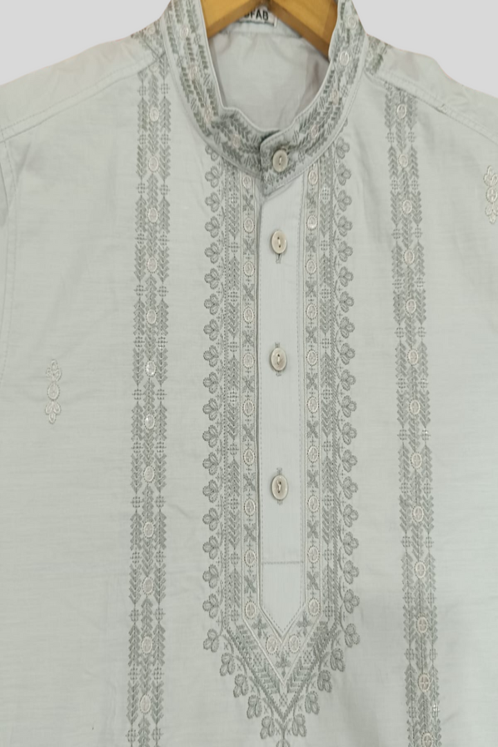 Translation missing: en.Embroidered Kurta with Salwar