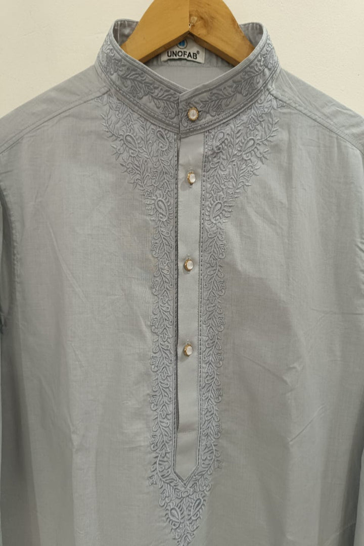 Translation missing: en.Embroidered Lawn Cotton Kurta Set