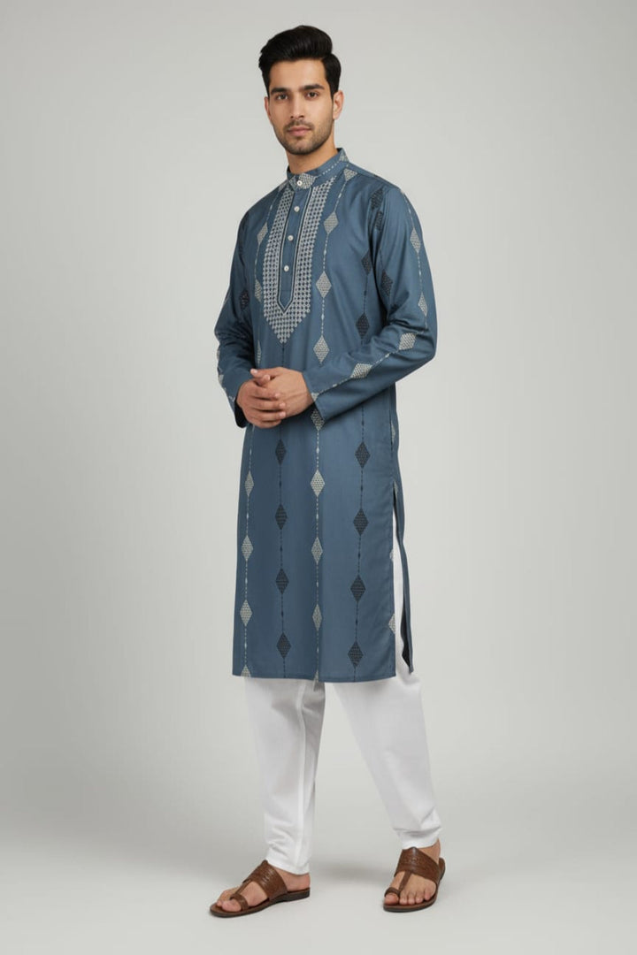 Translation missing: en.Embroidered kurta with Salwar