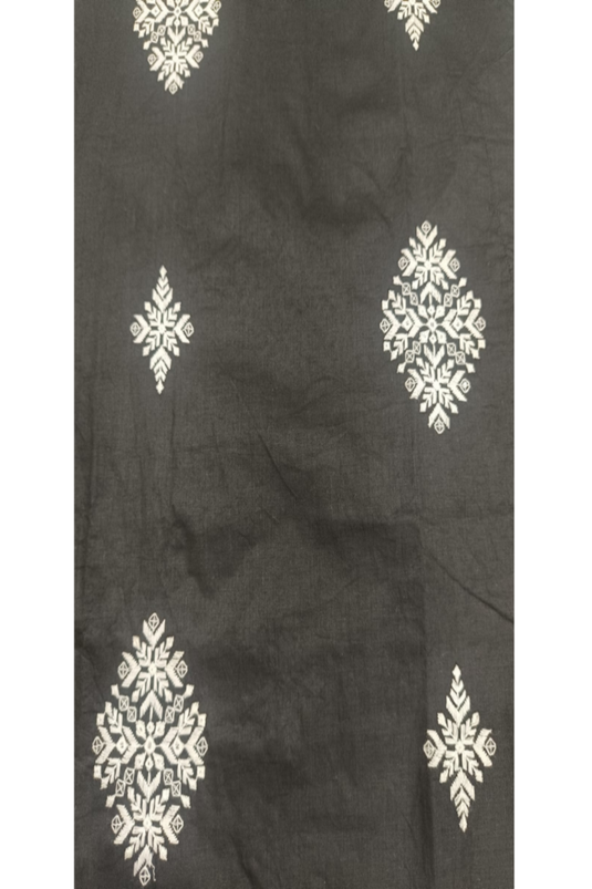 Translation missing: en.Embroidered Kurta with white Pant cut Pajama